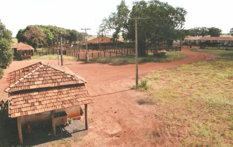 F-64 FAZENDA MONTES CLAROS 1620 HA