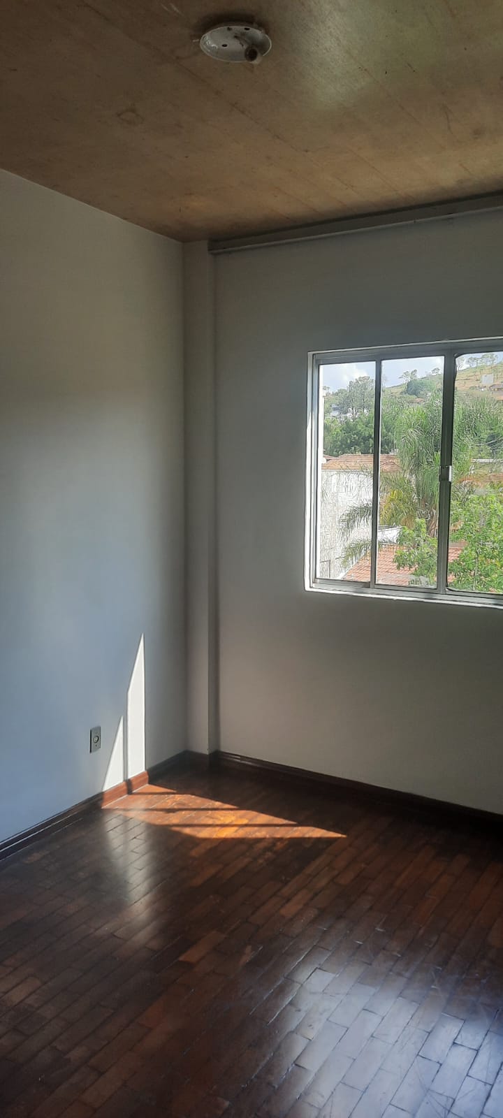 APT 15 – APARTAMENTO CENTRO PEDRO LEOPOLDO MG