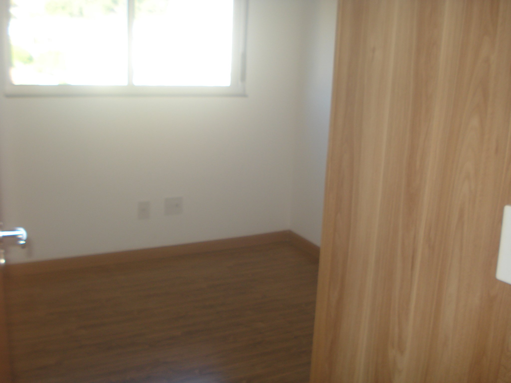 APT-18 APARTAMENTO PEDRO LEOPOLDO MG.