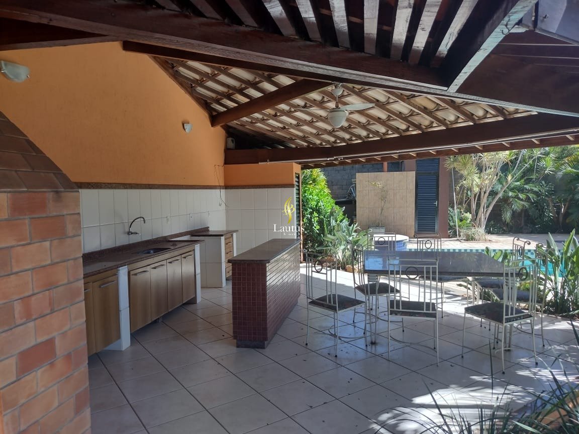 C-101 CASA PEDRO LEOPOLDO MG