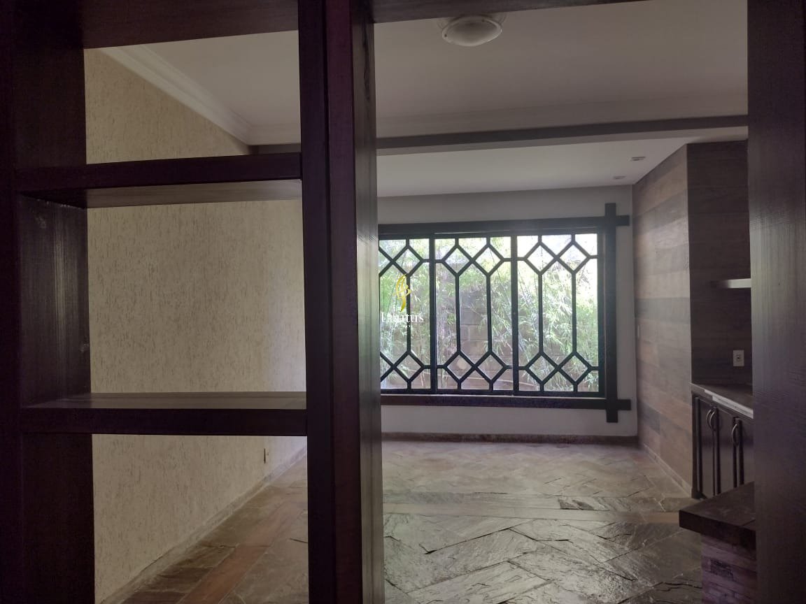 C-101 CASA PEDRO LEOPOLDO MG