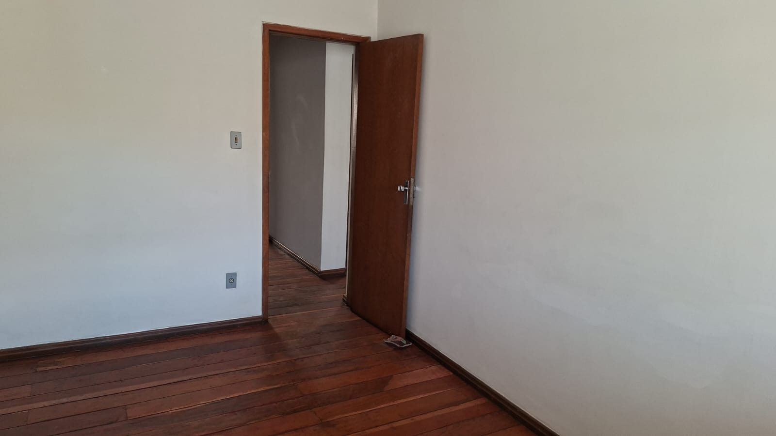 C-103 CASA PEDRO LEOPOLDO MG