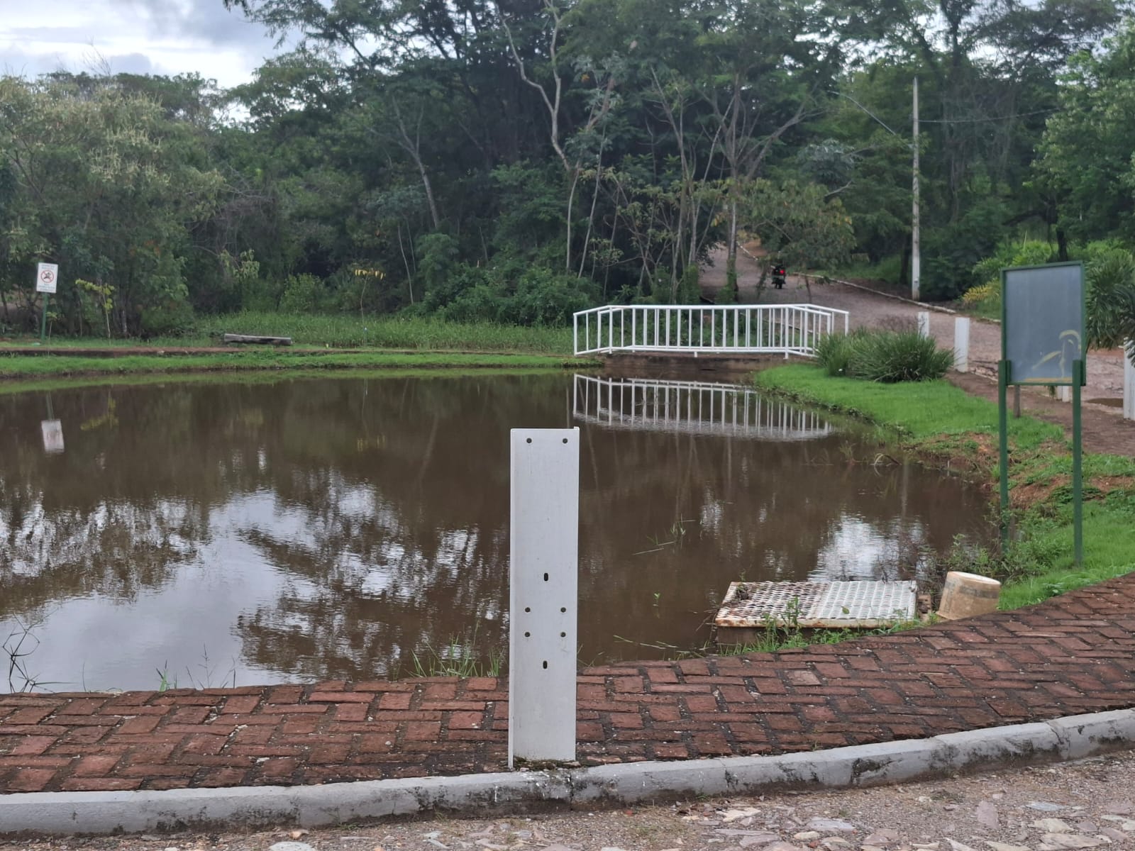 L-07 LOTE 1000M2 CONDOMINIO VALE VERDE  FUNILANDIA MG