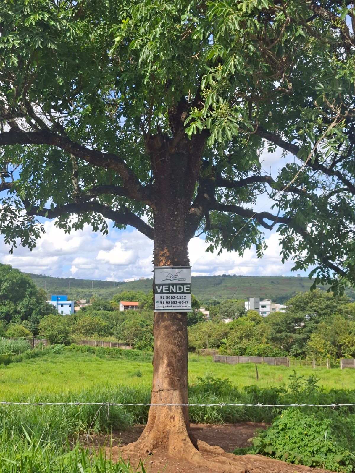 T- 17 TERRENO CONFINS MG