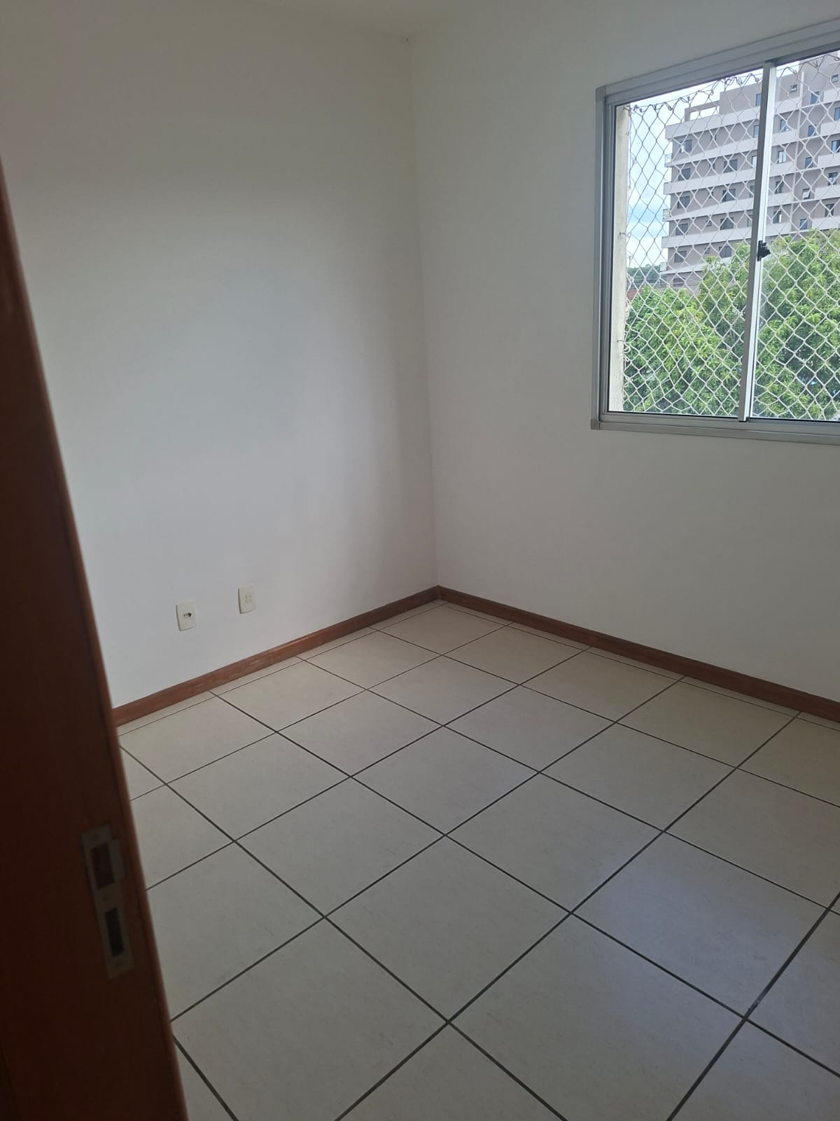 APT- 23 APARTAMENTO PEDRO LEOPOLDO MG