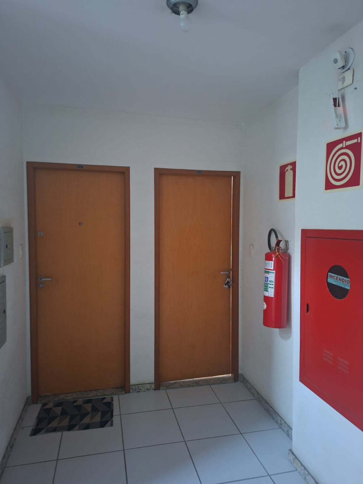 APT- 23 APARTAMENTO PEDRO LEOPOLDO MG