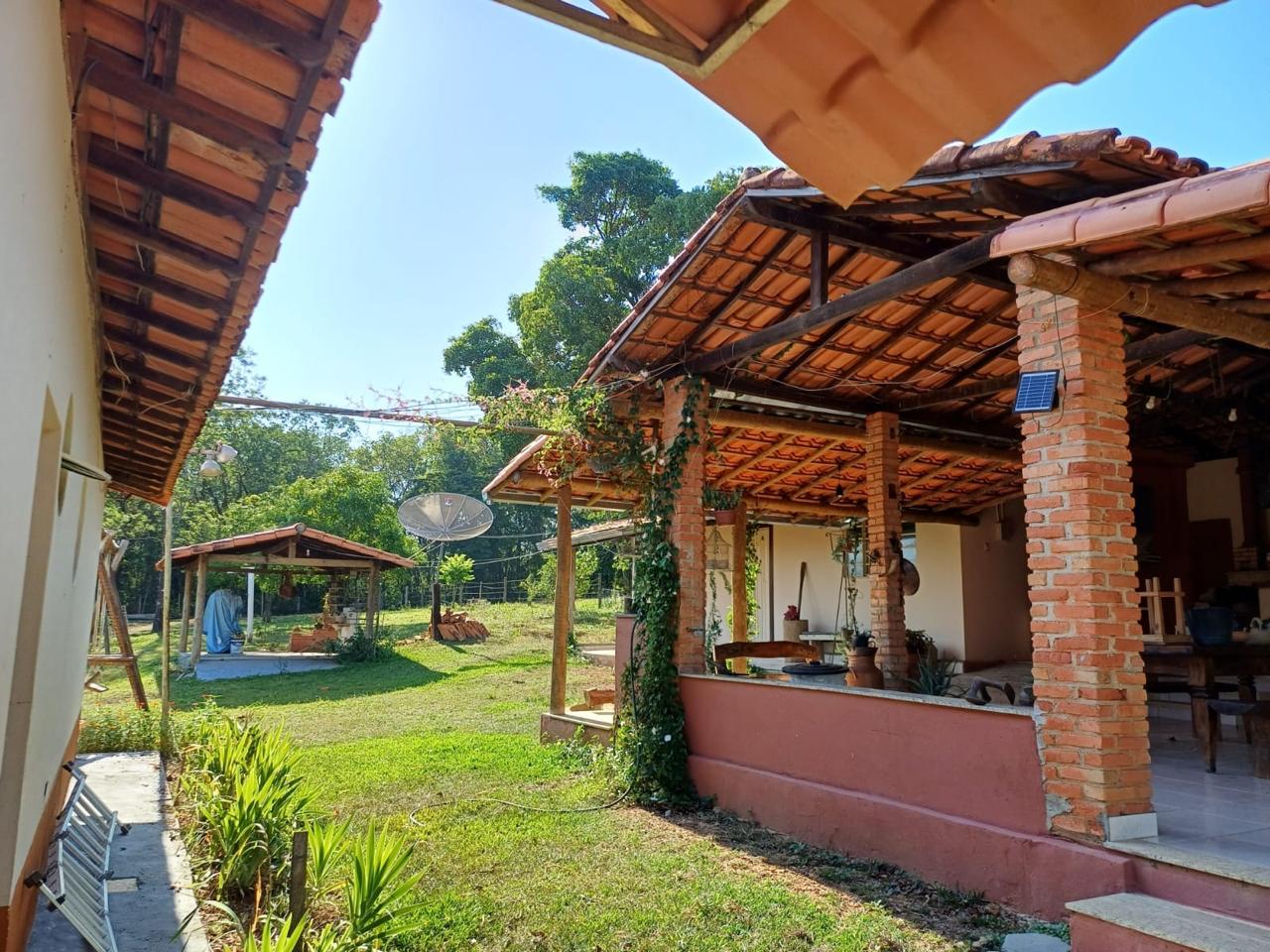 F-129 FAZENDA 50HA ARAÇAI MG