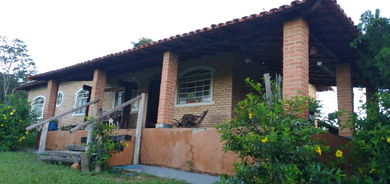 F-129 FAZENDA 50HA ARAÇAI MG