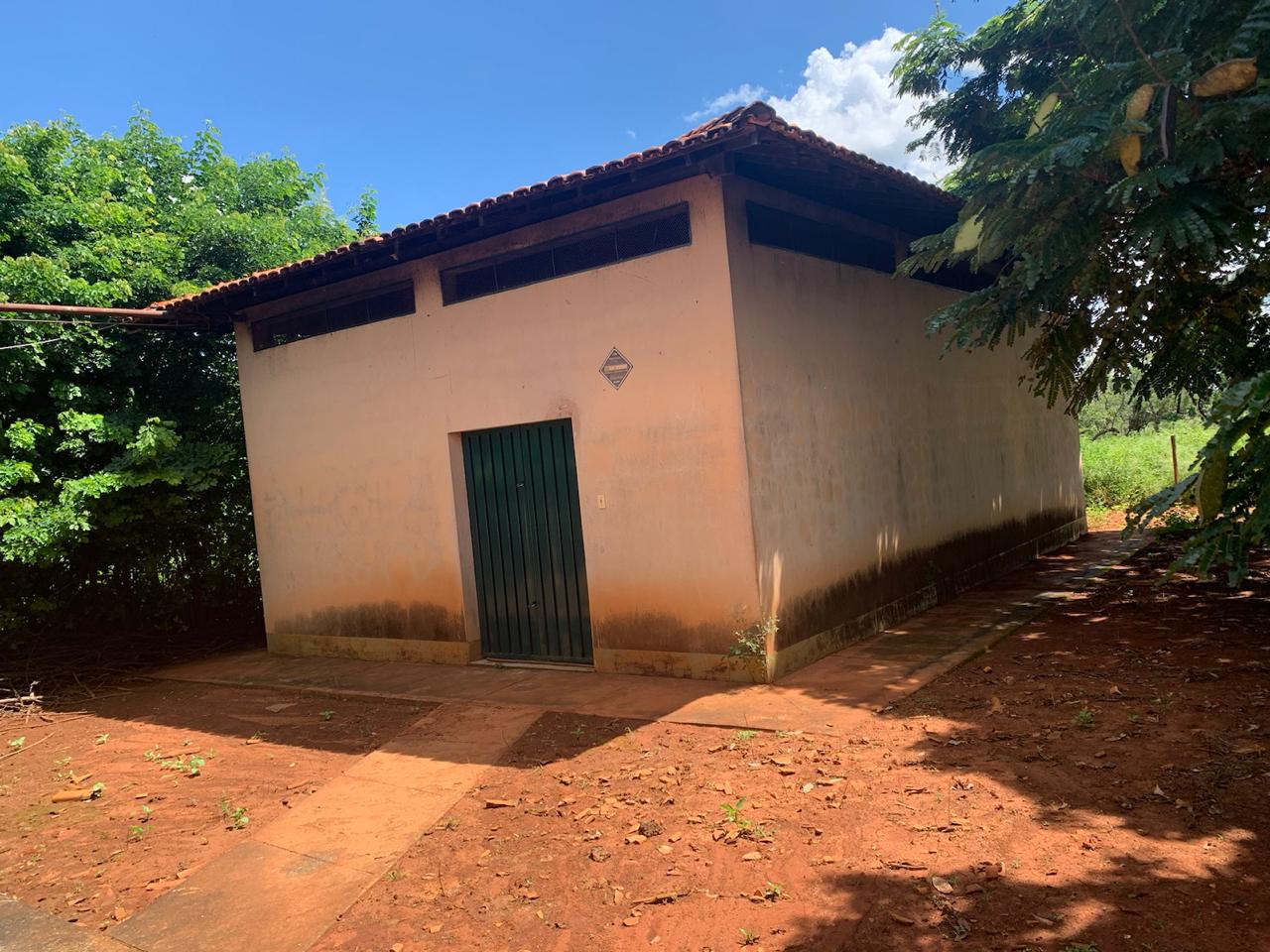 F-124 FAZENDA 95HECTARES CURVELO MG